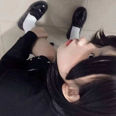 ͷŮקڰ