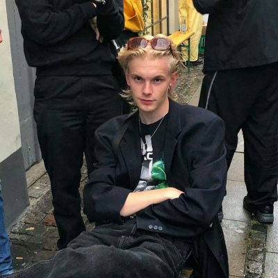 ɰͷ