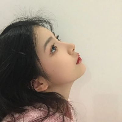 ˸ͷŮ˹¶