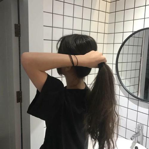 ЦúŮͷ񣬴Ӷ˸е泩