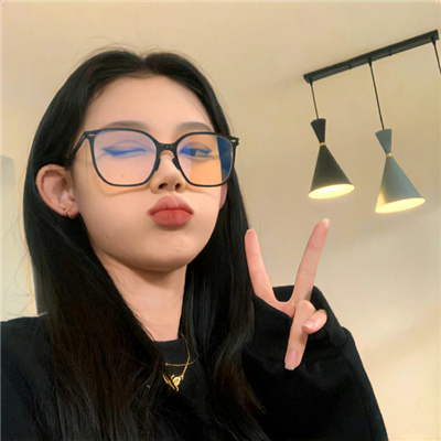 һĵ΢Ůͷ