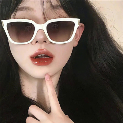 ÿʳڵŮͷ
