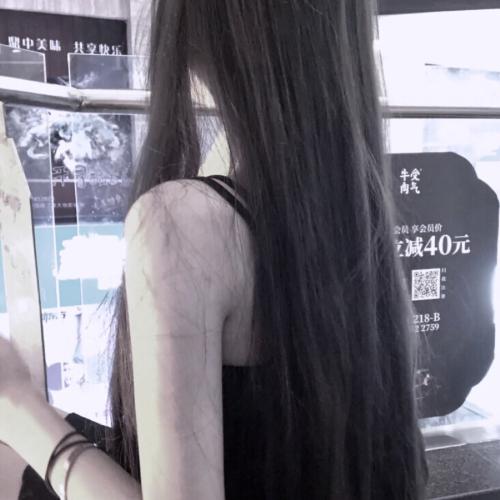 ʮŮ˵ͷɢһɵŵ