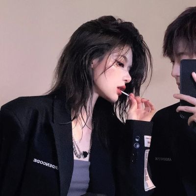 ֺ˵˫ͷһһŮ°棬ϲϲûʲ
