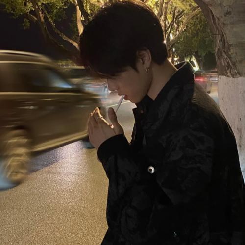 һų˧ͷ񣬴չԼĸ