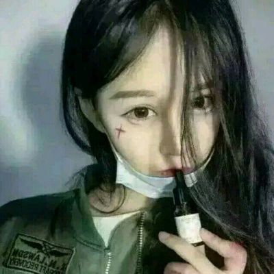 ŮͷչֶصķŮ