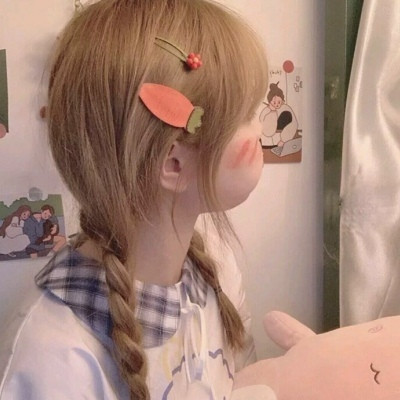 ʵʱqqŮͷȫС£׷³ʱУչʾʵ