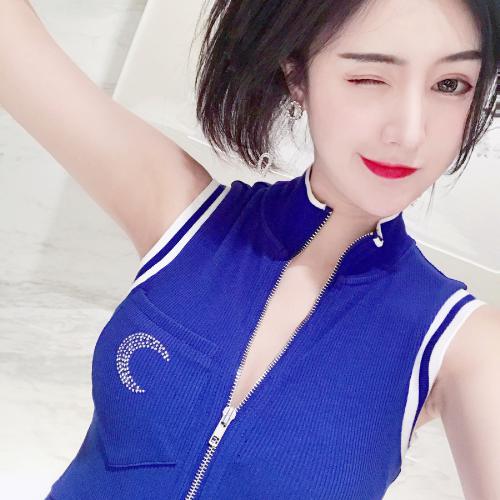 ʱŮͷ쳱ǰˣչֳԼʱƷζ