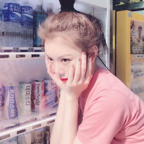 ջŮͷȫС¸壬ɾȻķ񣬳