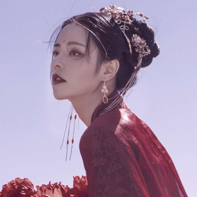 ջŮͷȫС¸壬ɾȻķ񣬳