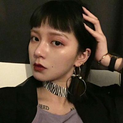 2023߹޲վŮͷ񣬾жصۺƷζ