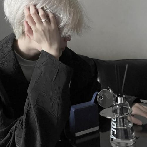 ѡ˧ͷ񣬴רʱ