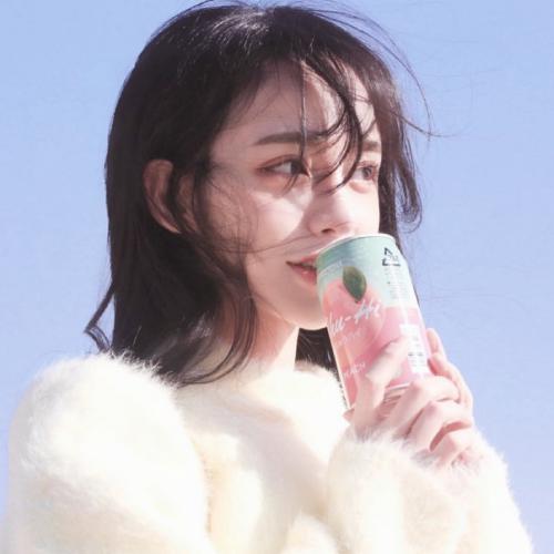 28ʱ³Ůͷ񣬴ڲͬ