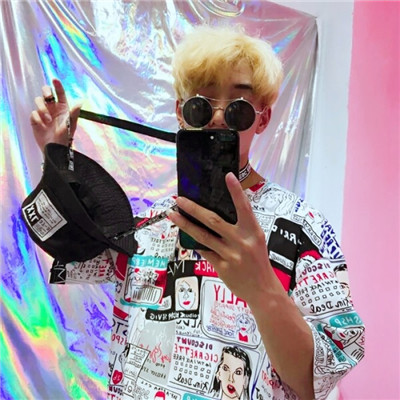 ֻʱгſ˧ͷ񣬺ֺ˧