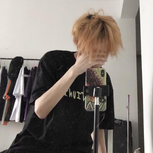 ѡһż˧ͷ񣬴Լʱз