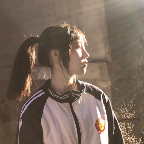 һ˵Ů΢ͷ񣬺ÿŮŮ˴