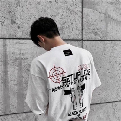 2023ͷͼƬ˸УϲϽϰ