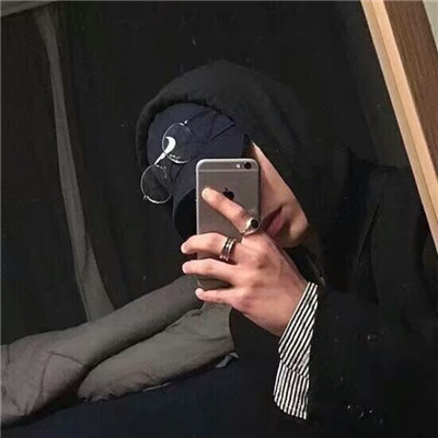 2023ͷͼƬ˸УϲϽϰ