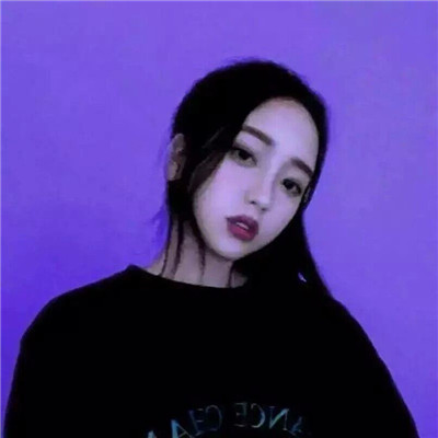 ÿĸŮͷȫᣬǿѹסŮ