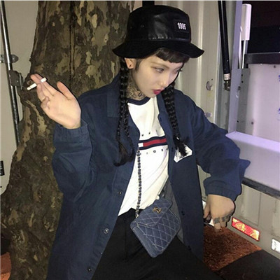 ŮͷקǷ˸еģľǲ