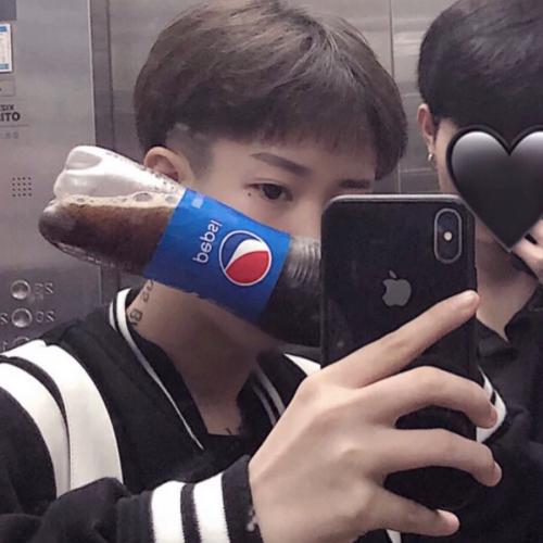 ѡһ˧ͷ񣬾ΪԼһµʱб׼