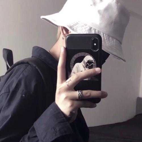 ѡһ˧ͷ񣬾ΪԼһµʱб׼