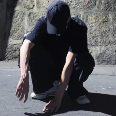 ͷ
