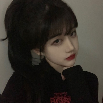 龫ֵŮͷ񳬸